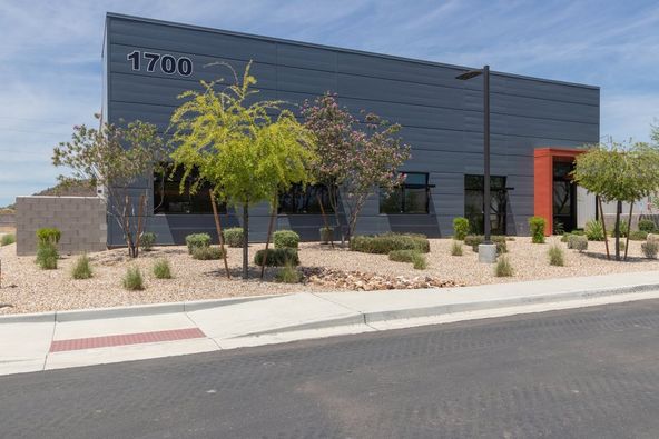 1700 E Robin Ln, Phoenix, AZ 85024